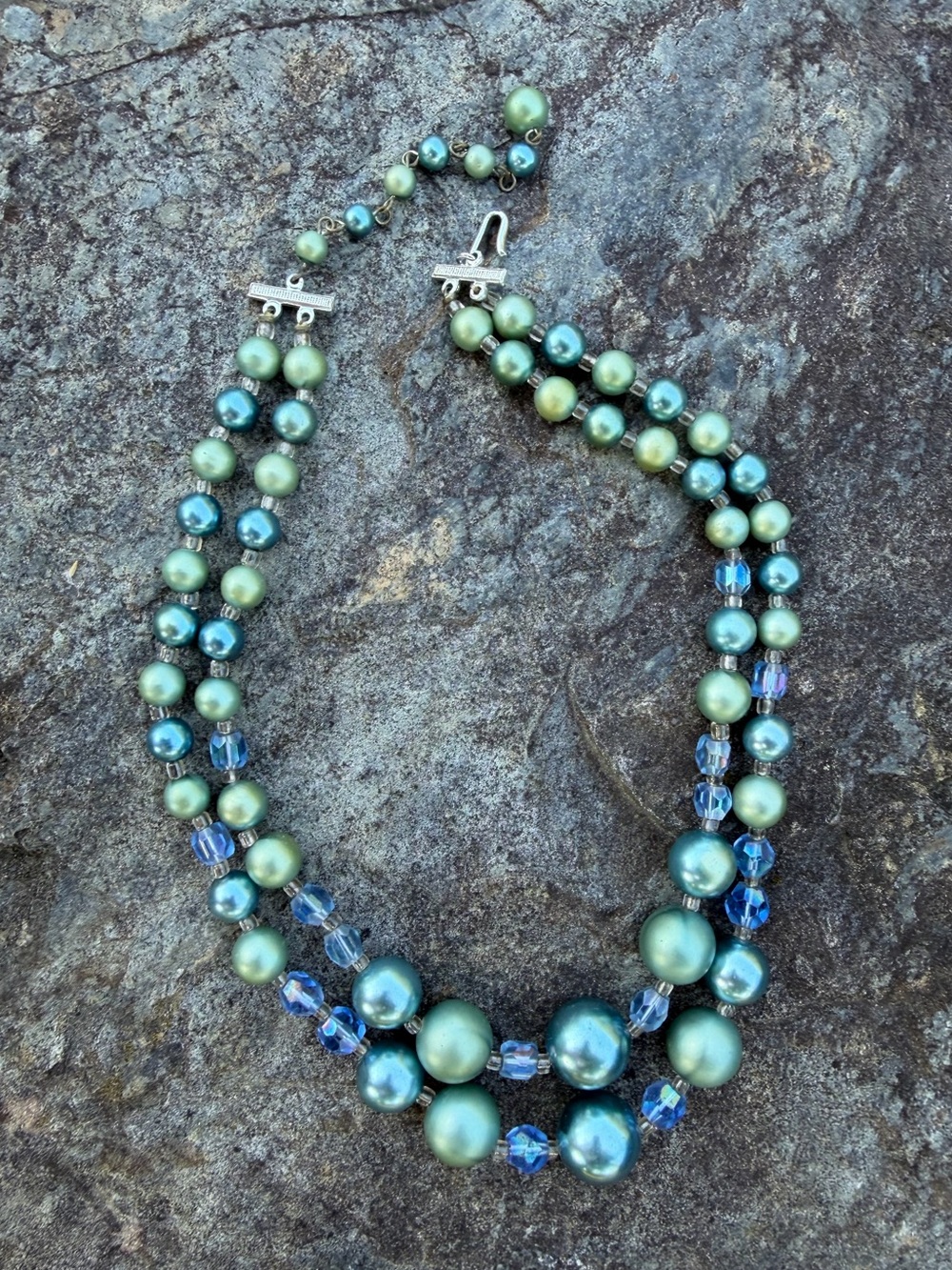 Multi-Strand Blue-Green Pearl Bead Necklace - Elegant Women's Jewelry